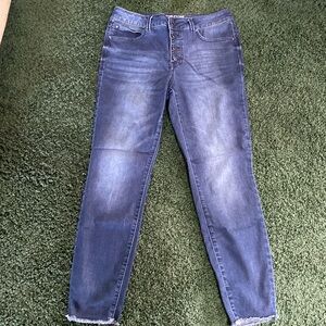 Maurices jeans